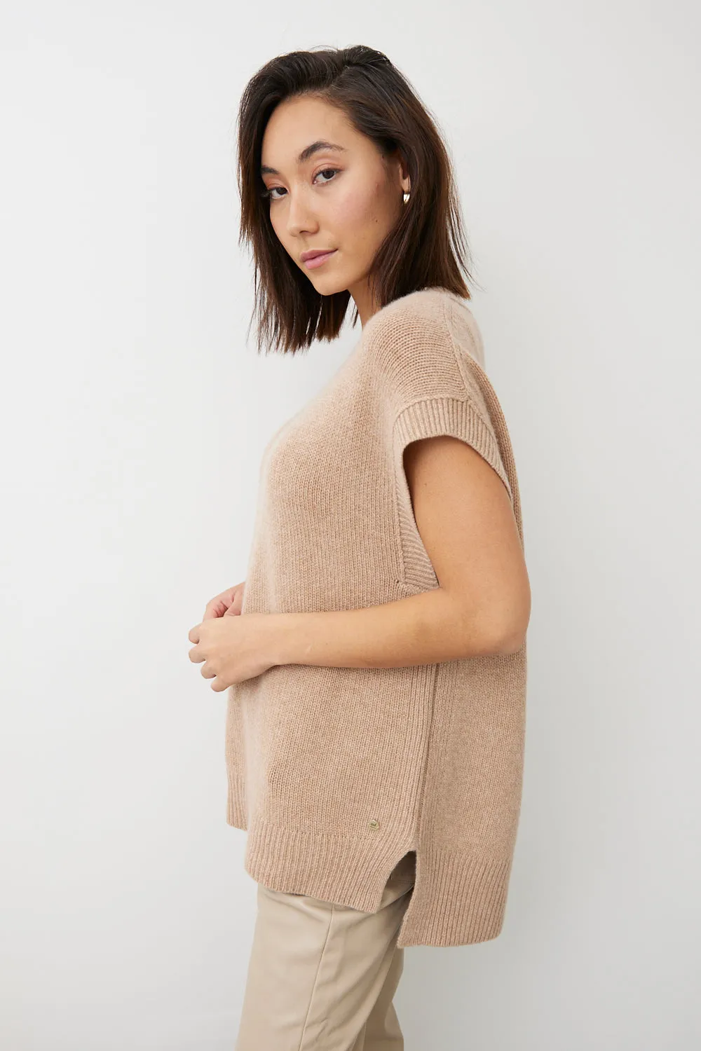 Anya Vest