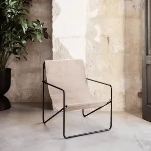 Black Solid Desert Lounge Chair