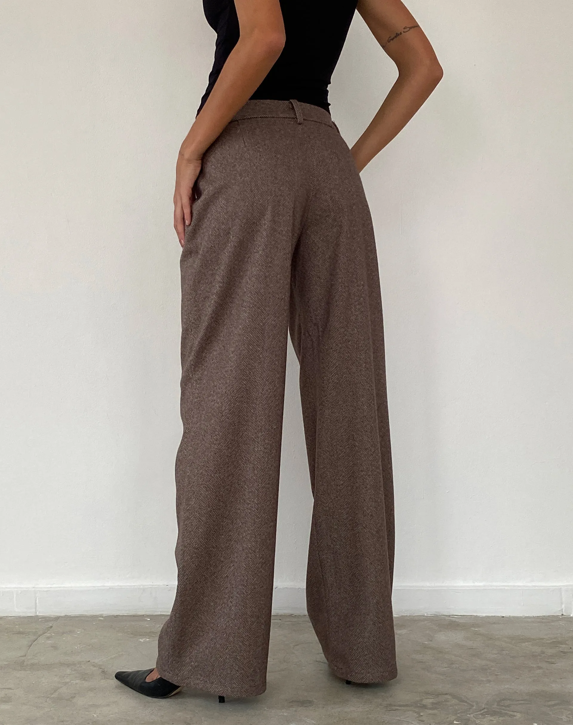 Helsa Low Rise Trouser in Dark Brown Tailoring