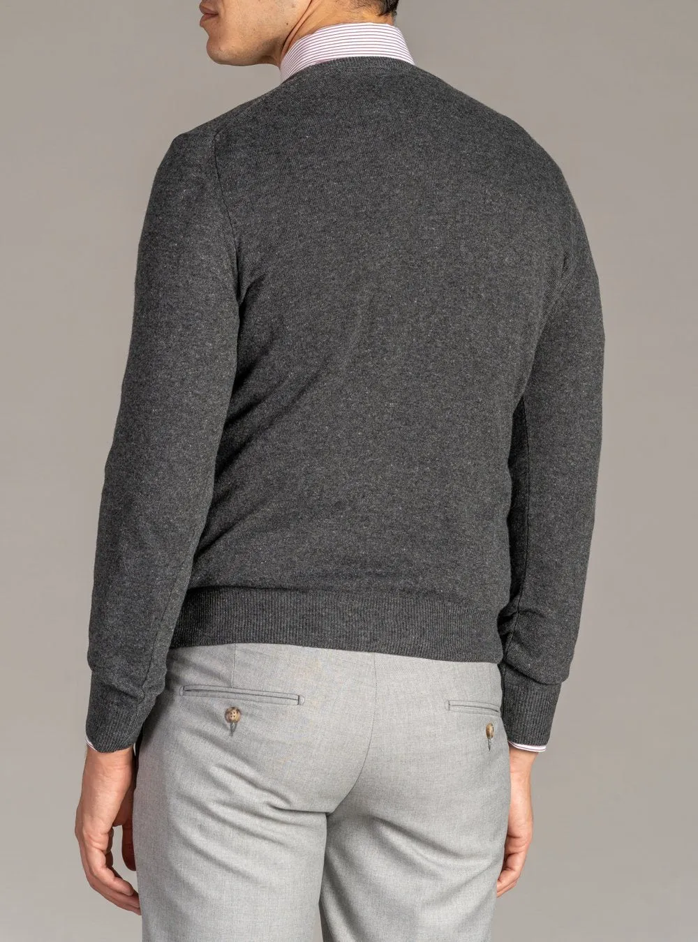 Maglia Scollo a V in Lana Cashmere - Dark