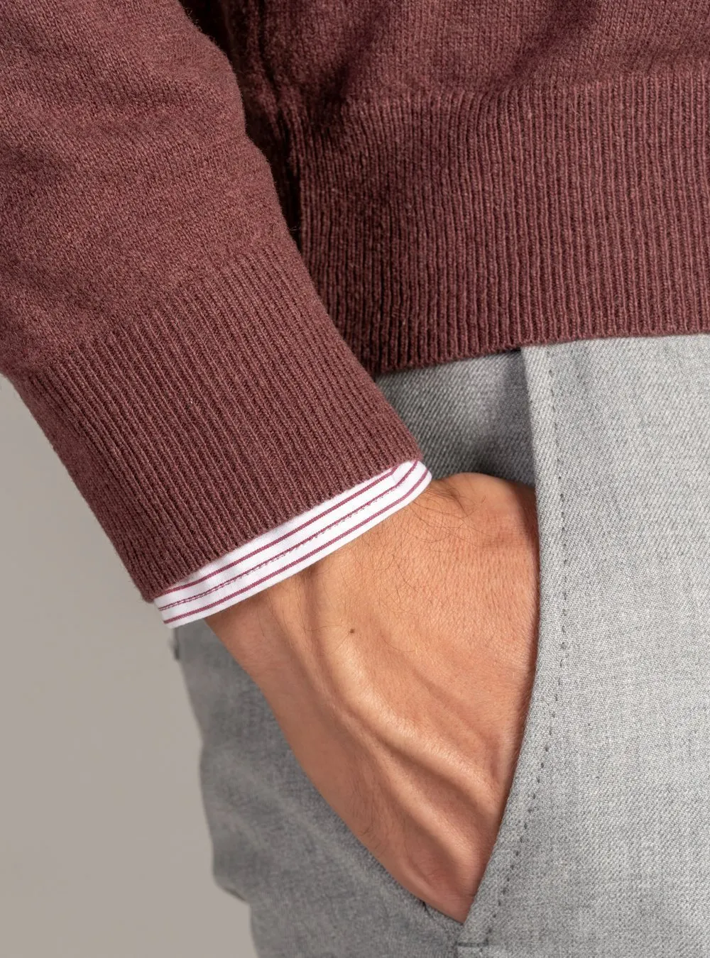 Maglia Scollo a V in Lana Cashmere - Dark