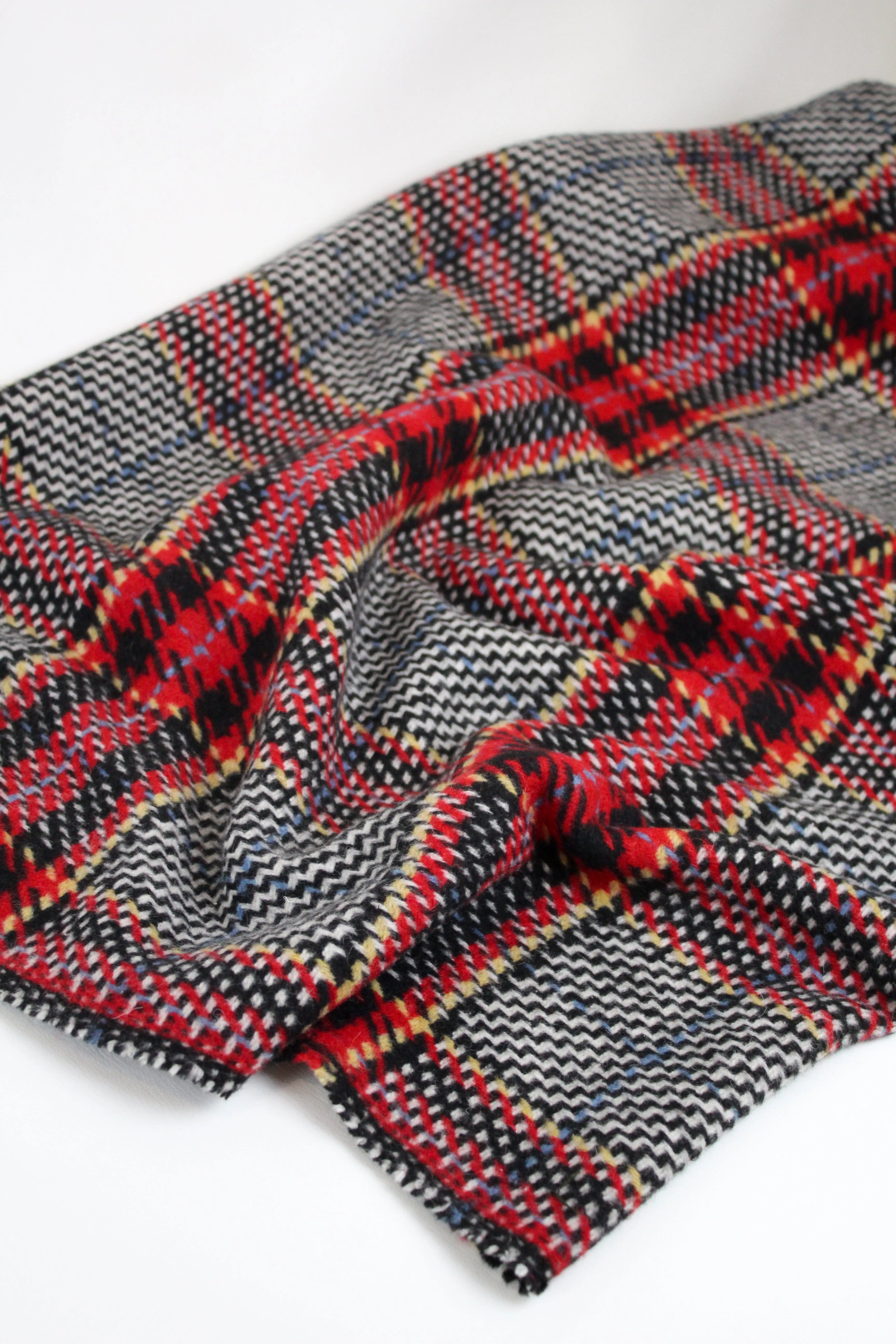 Pollock - Houndstooth Plaid Wool | Crimson