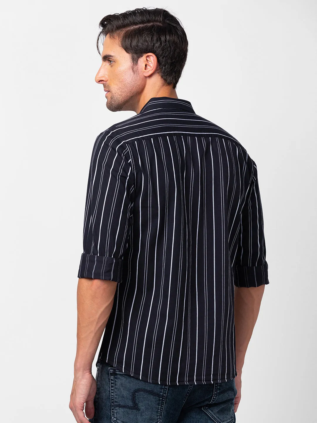 Spykar Men Black Cotton Slim Fit Striped Shirt