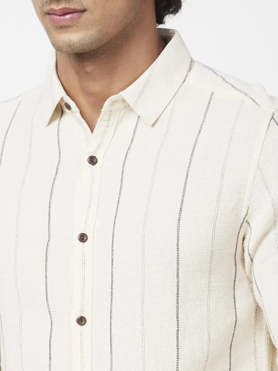 Spykar Men Off White Cotton Slim Fit Full Sleeve Casual Striped Shirt